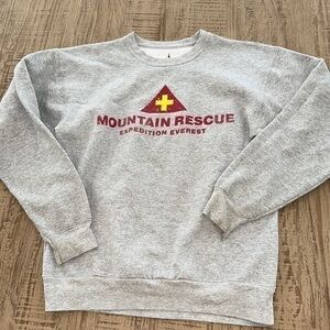 Disney animal kingdom mountain rescue expedition, Everest sweatshirt size S